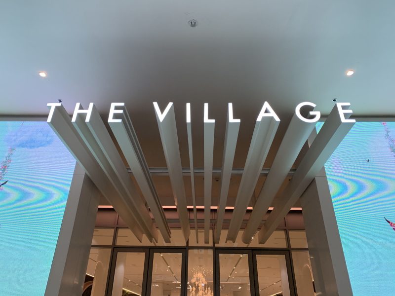 geniusloci-signage-emaar-dubai-mall-village-expansion-dubai-00